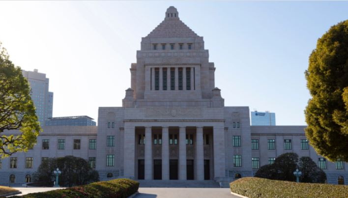 日本におけるステーブルコインの法的枠組みを確立する法案を採択