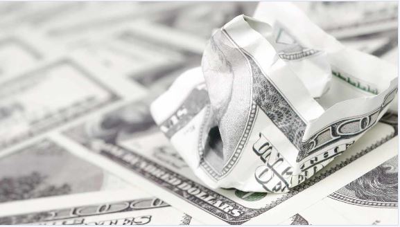 経済学者ピーター・シフ氏、「大規模危機」と米ドル離脱ラッシュを警告