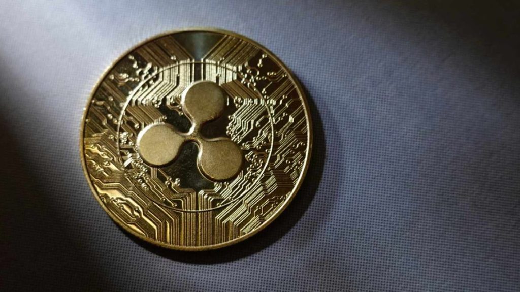 リップルのRLUSDが勢いを増す一方、銀行送金が後退する