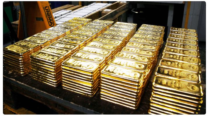 Gold Eyes $4K: ゴールドバグとアナリストはラリーが始まったばかりだと言う