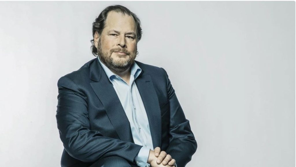SalesforceのCEO、Marc Benioff氏は、2025年末までに同社が10億のAIエージェントを持つことになると述べています。