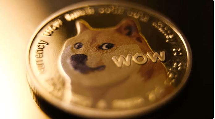 DOGE、第3四半期の呪いに逆らい52％急騰—次は$0.46か？